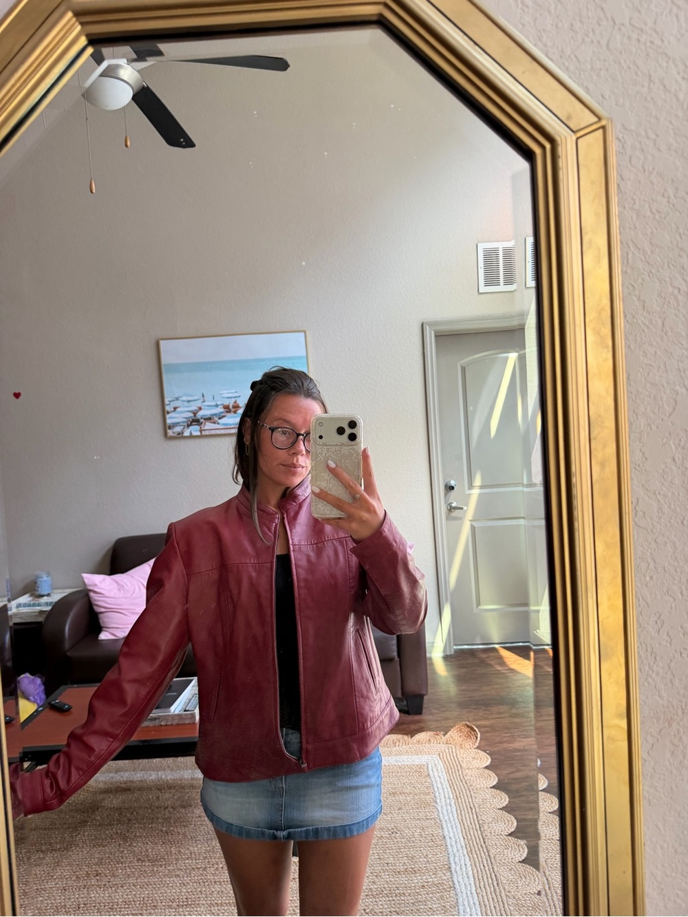 Vintage Women’s Burgundy Leather Jacket - Classic Zip Front